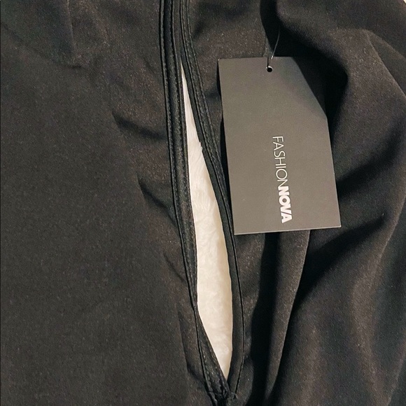 Fashion Nova Women's Genevieve New Jumpsuits & Rompers Color:Black medium - Picture 6 of 6